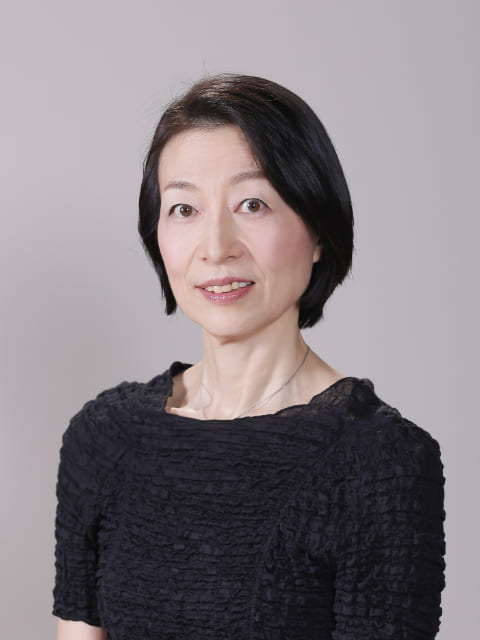 Ballet Mistress - Emi Oyama